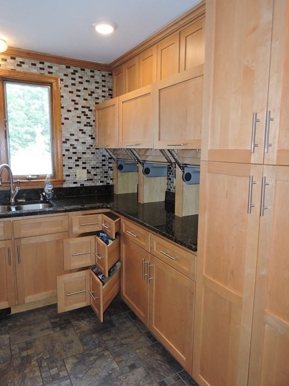 70 Hanson Road Charlton, MA 01507 - Photo 27 of 42