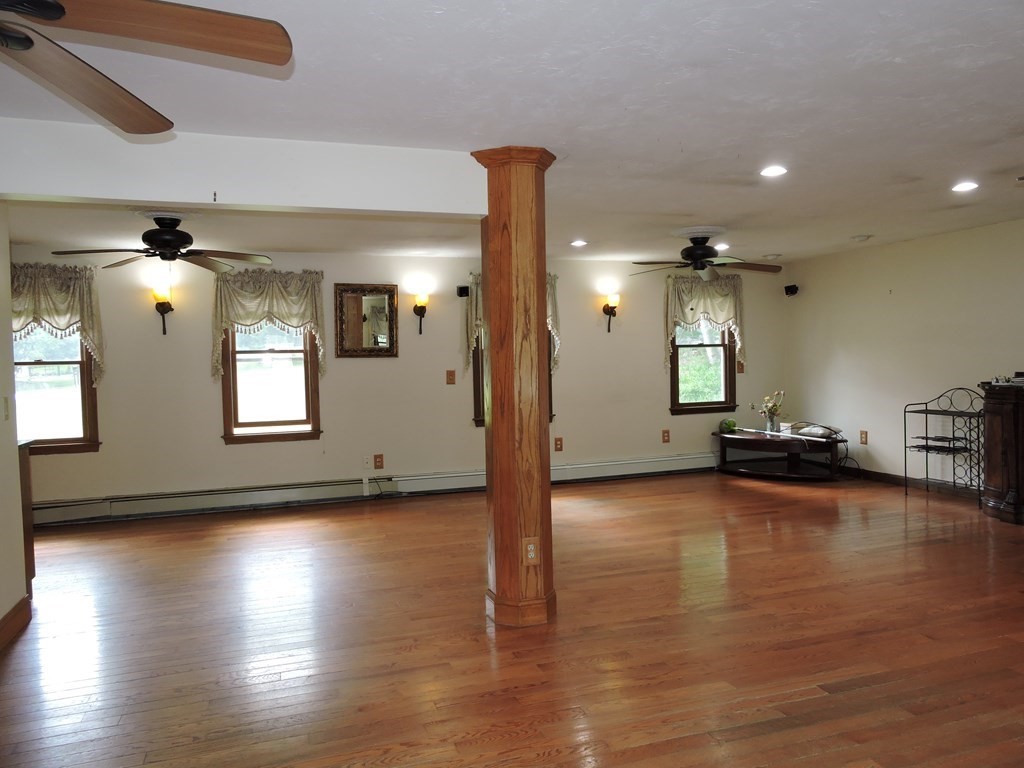 70 Hanson Road Charlton, MA 01507 - Photo 4 of 42