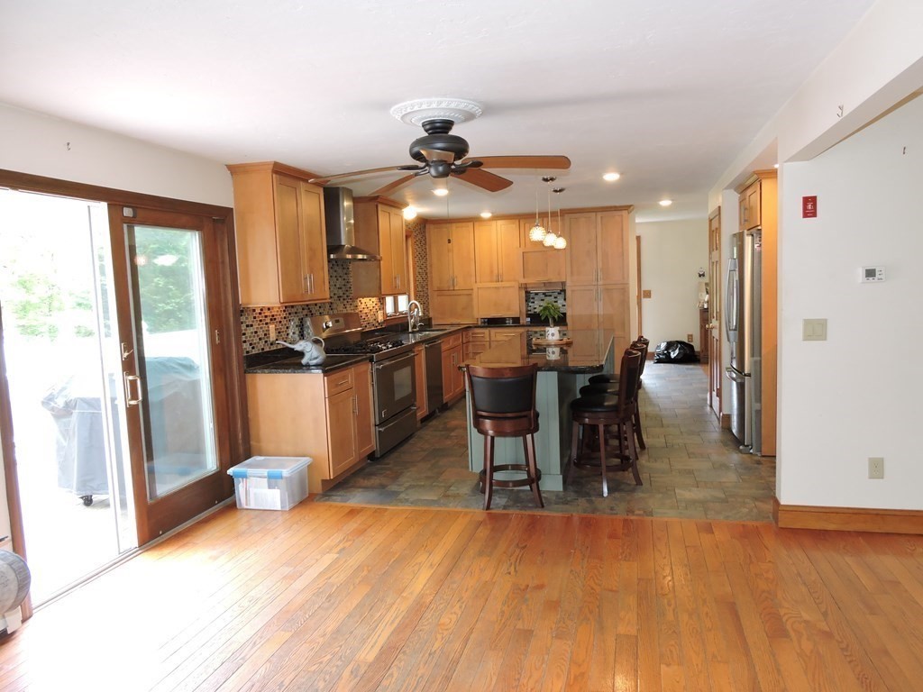 70 Hanson Road Charlton, MA 01507 - Photo 5 of 42