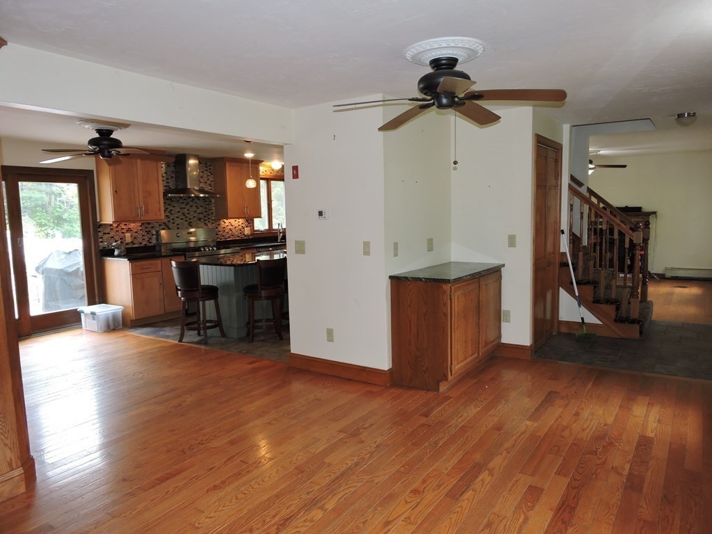 70 Hanson Road Charlton, MA 01507 - Photo 7 of 42