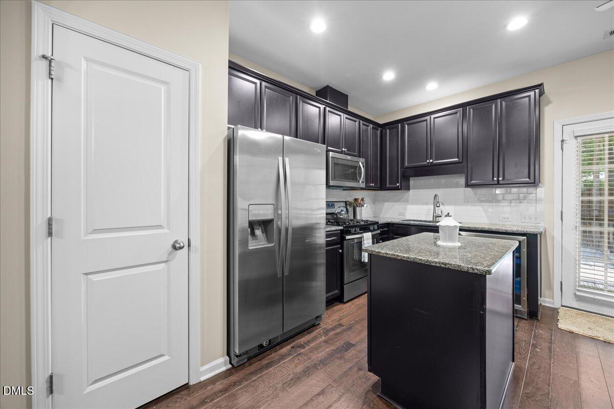 690 Wickham Ridge Road Apex, NC 27539 - Photo 8 of 23 8
