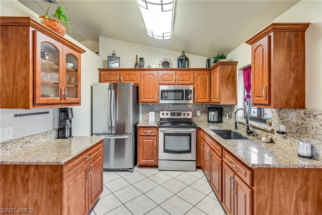 6144 Stratton Road Fort Myers, FL 33905 - Photo 9 of 23 Gallery Image 9