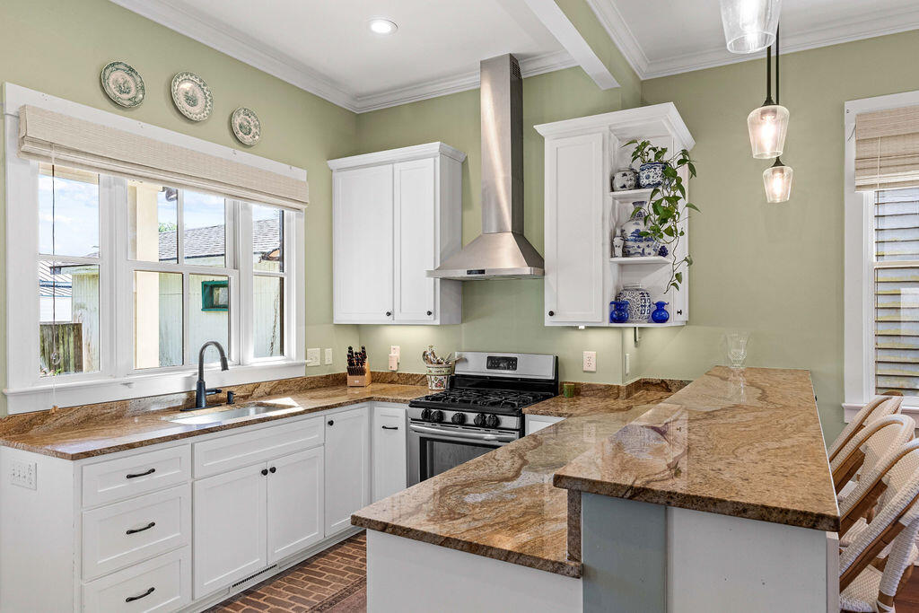 638 Rutledge Avenue Charleston, SC 29403 - Photo 10 of 48 IMG_1342