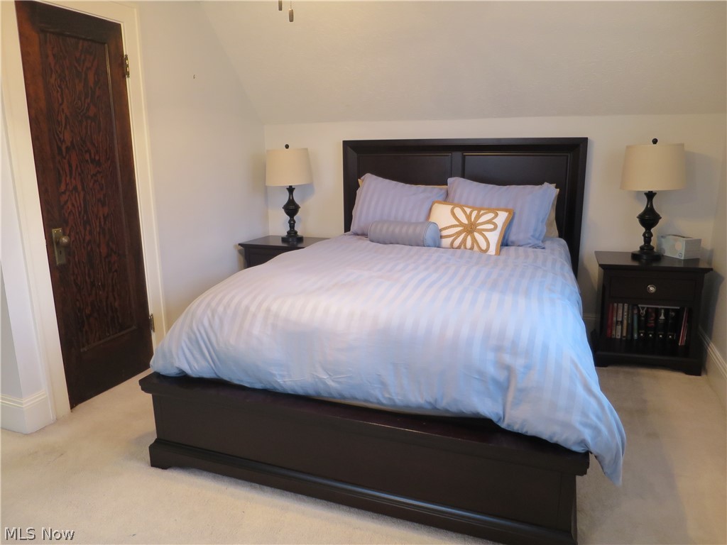3339 Avalon Road Cleveland, OH 44120 - Photo 21 of 27 Master bedroom, located on third.