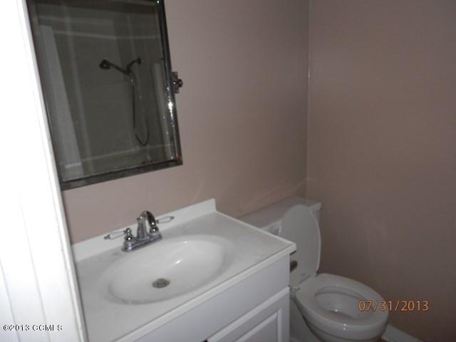 410 Rams Road Havelock, NC 28532 - Photo 8 of 9 bth3 (Copy)