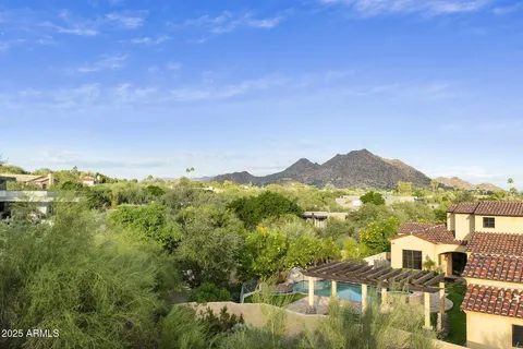 $4,800,000 | 4320 East Desert Crest Drive, Paradise Valley, AZ 85253