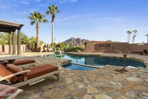 $4,800,000 | 4320 East Desert Crest Drive, Paradise Valley, AZ 85253