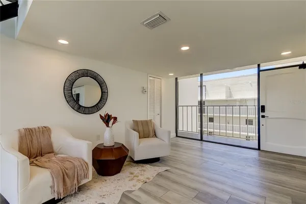$4,995 | 500 North Osceola Avenue, Unit H, Clearwater, FL 33755