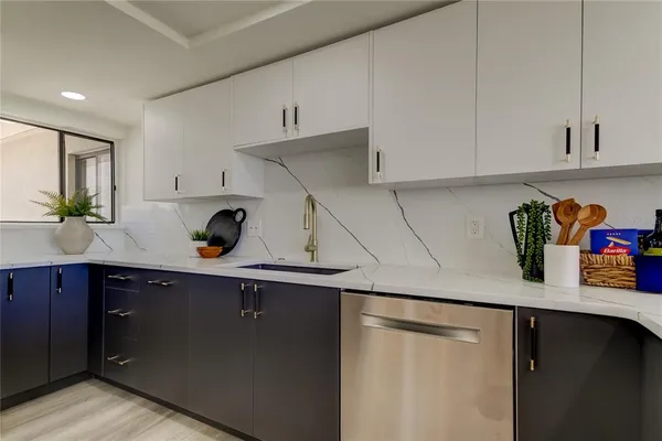 $4,995 | 500 North Osceola Avenue, Unit H, Clearwater, FL 33755