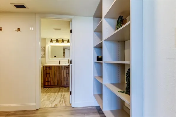 $4,995 | 500 North Osceola Avenue, Unit H, Clearwater, FL 33755