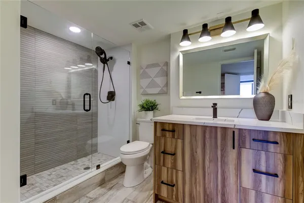 $4,995 | 500 North Osceola Avenue, Unit H, Clearwater, FL 33755