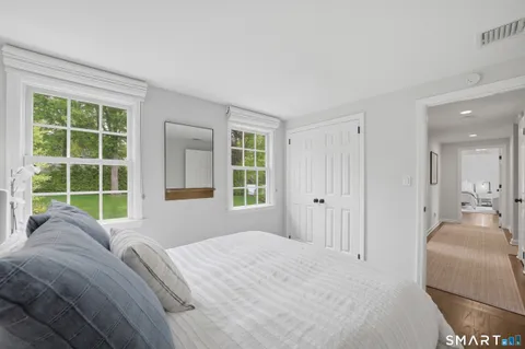 $1,665,000 | 182 Hollow Tree Ridge Road, Darien, CT 06820