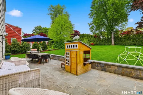 $1,665,000 | 182 Hollow Tree Ridge Road, Darien, CT 06820