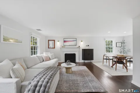 $1,665,000 | 182 Hollow Tree Ridge Road, Darien, CT 06820