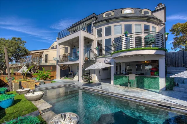 $1,549,000 | 20 Intrepid Circle, Rockwall, TX 75032