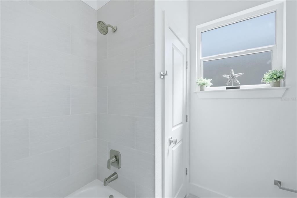 187 Sesame Road East Rotonda West, FL 33947 - Photo 14 of 25 Gallery Image 14
