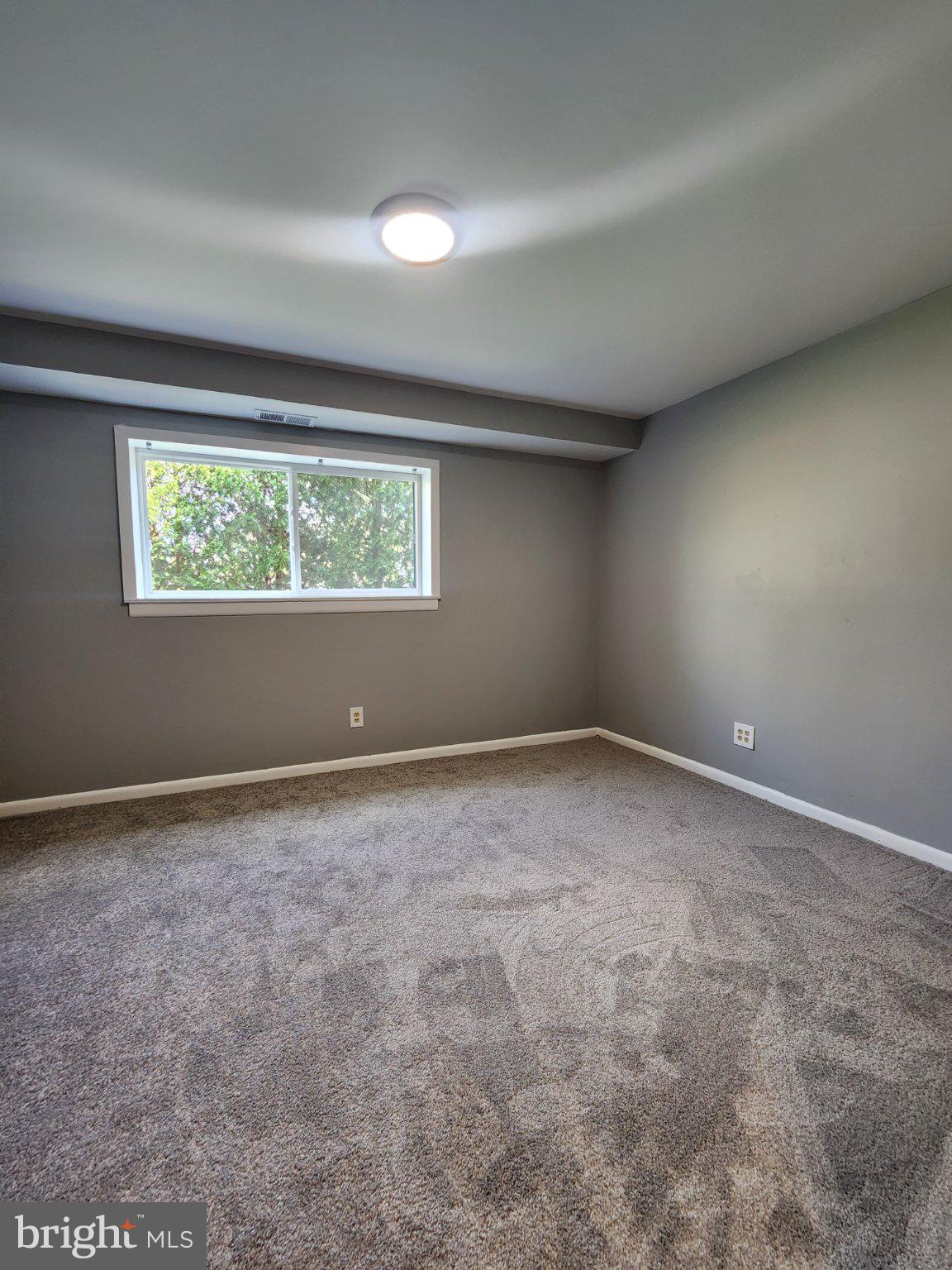 207 Erin Way, Unit T4 Reisterstown, MD 21136 - Photo 18 of 28 Bright and airy bedroom.