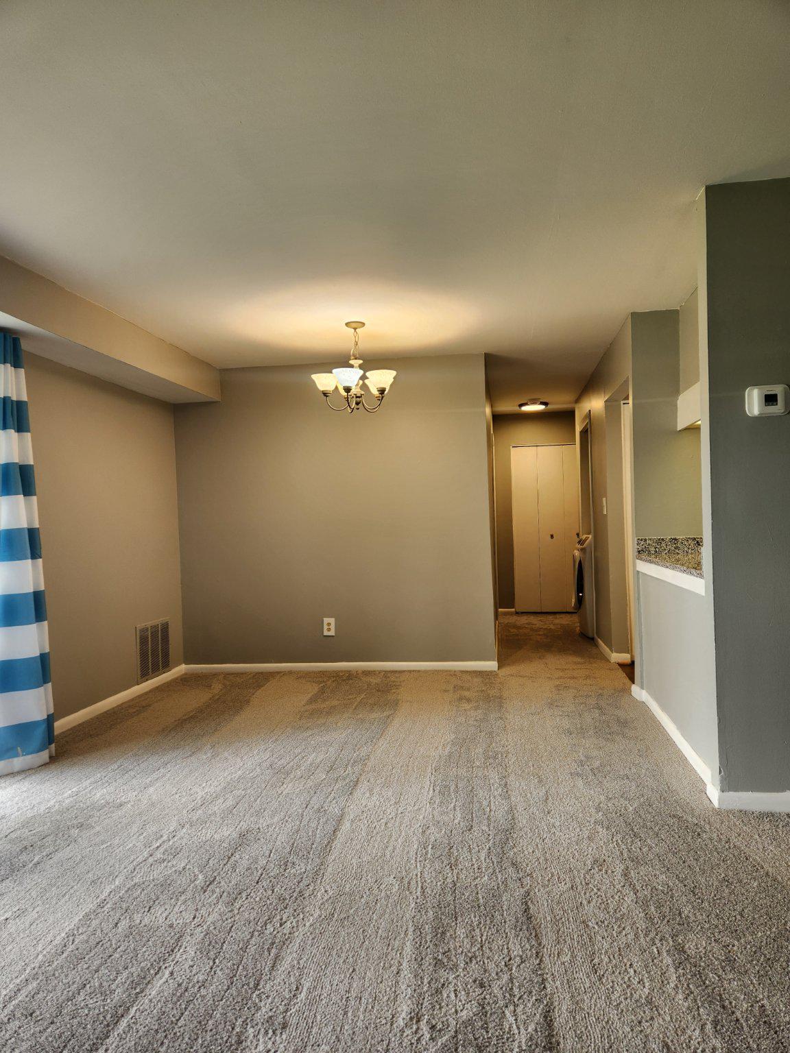 207 Erin Way, Unit T4 Reisterstown, MD 21136 - Photo 5 of 28 Spacious, dining combo area.