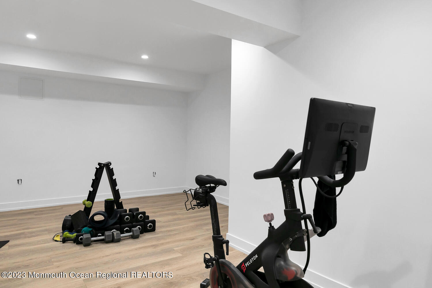 166 Rumson Road Rumson, NJ 07760 - Photo 29 of 46 a vase of flowers sitting on a table