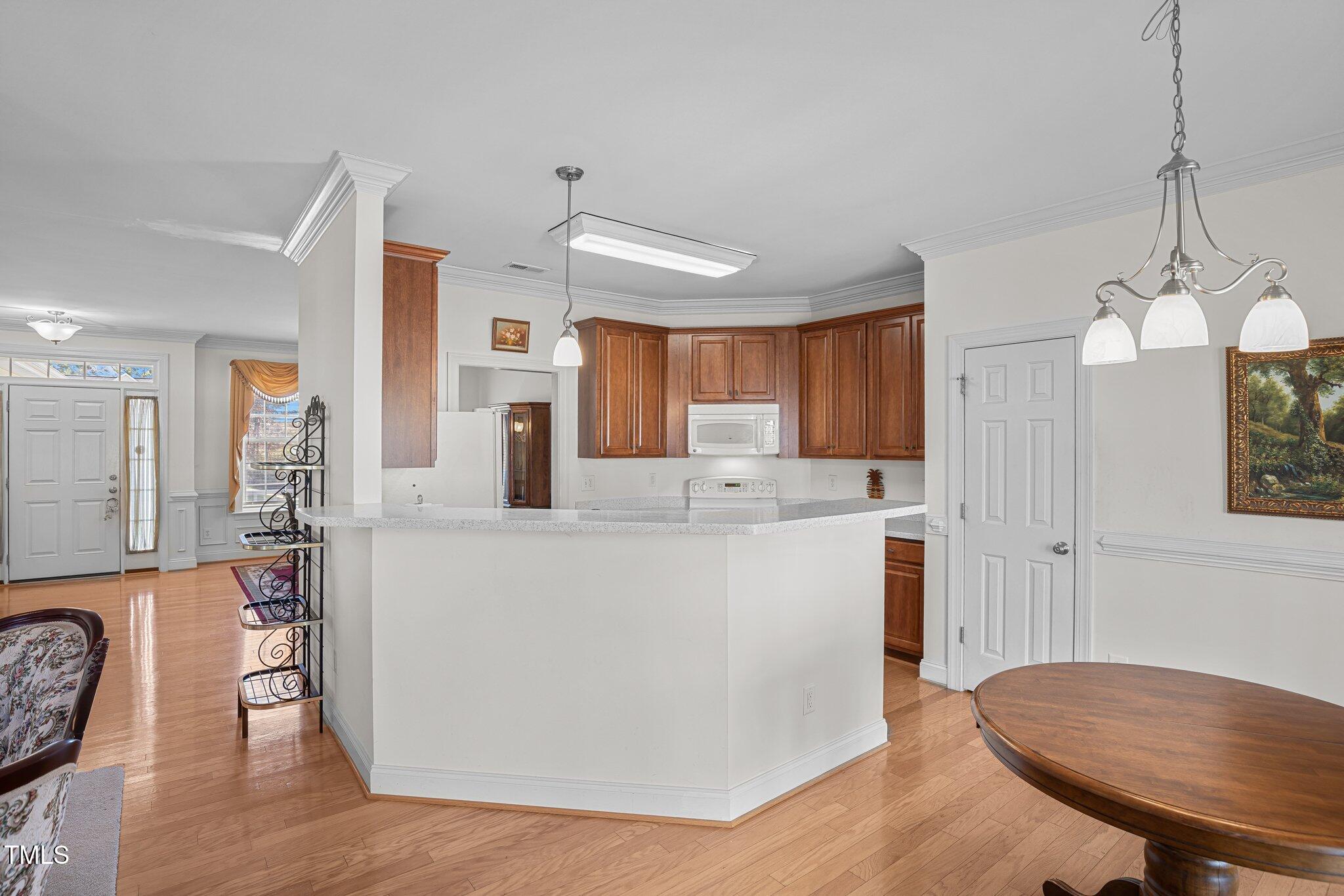 206 West Waycliff Road Henderson, NC 27537 - Photo 12 of 45 12-web-or-mls-8Y3A8206
