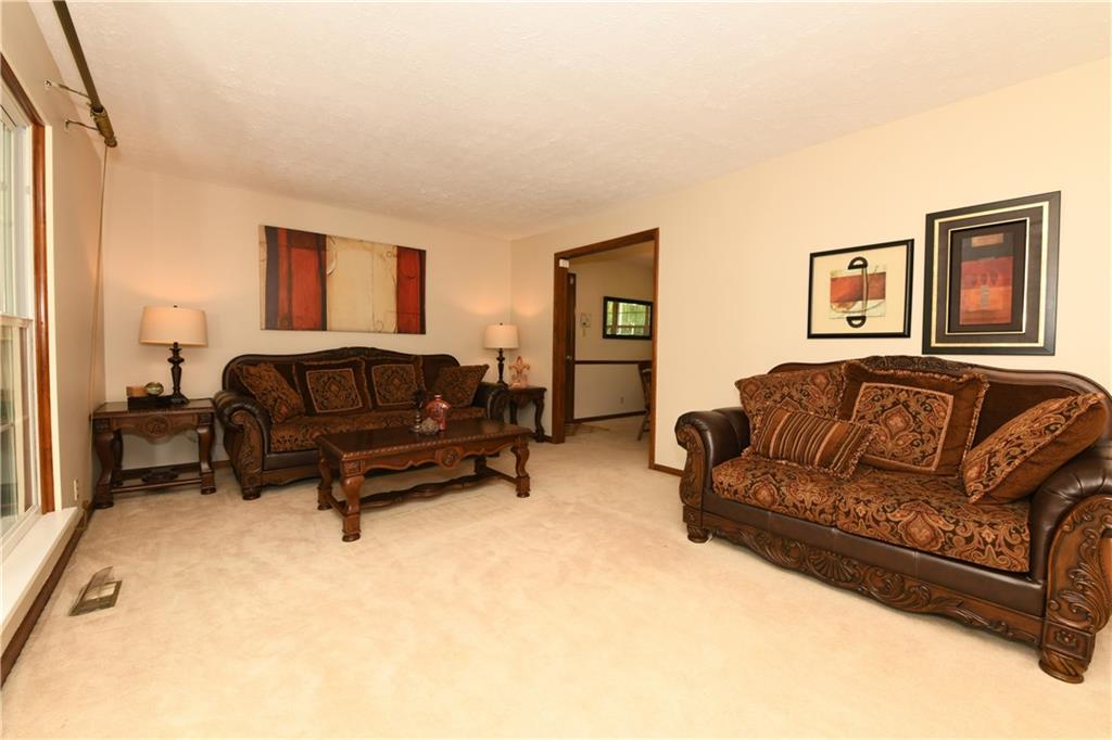 8709 Fox Ridge Lane Indianapolis, IN 46256 - Photo 13 of 36 Gallery Image 13