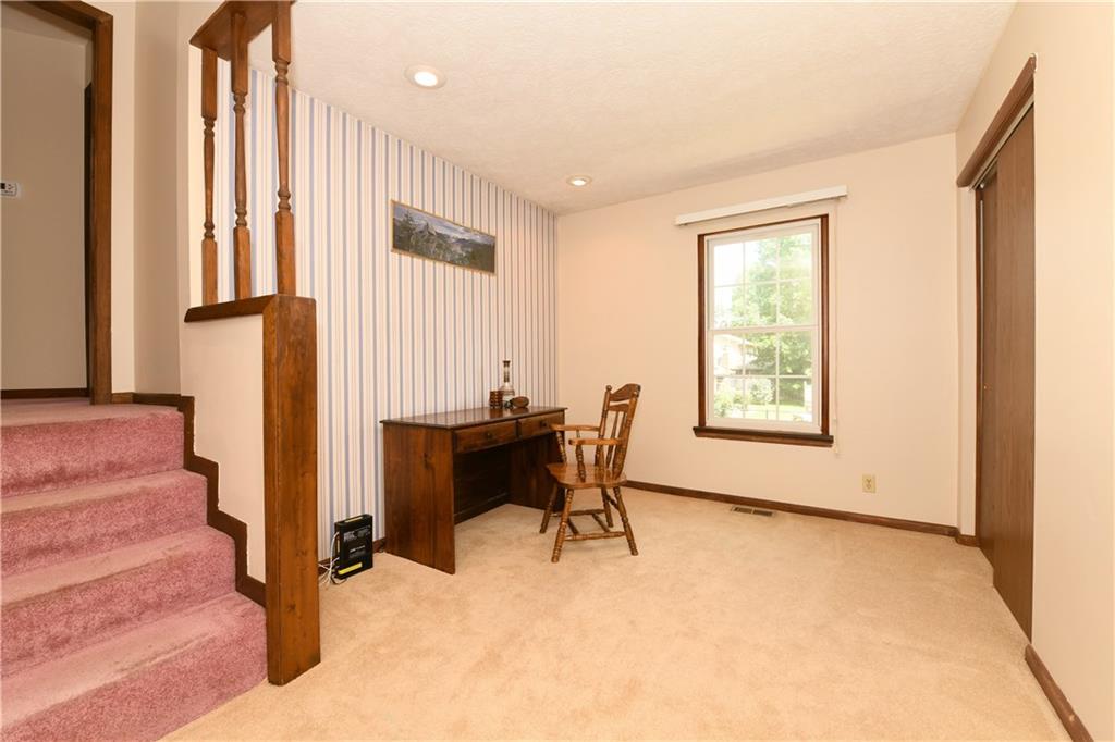 8709 Fox Ridge Lane Indianapolis, IN 46256 - Photo 20 of 36 Gallery Image 20
