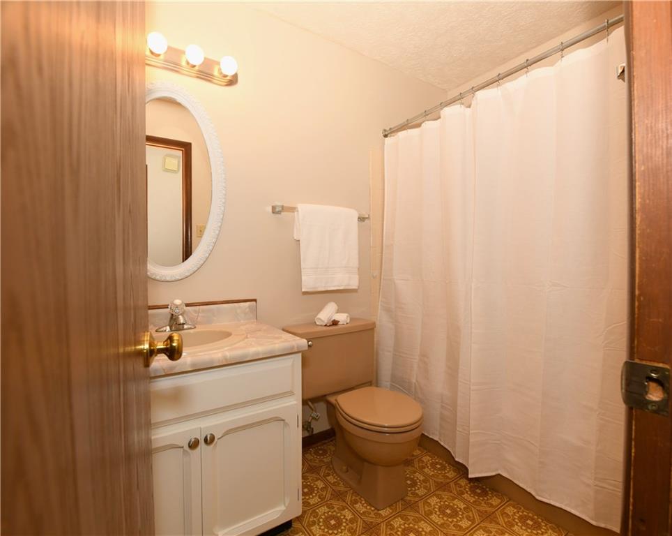 8709 Fox Ridge Lane Indianapolis, IN 46256 - Photo 21 of 36 Gallery Image 21