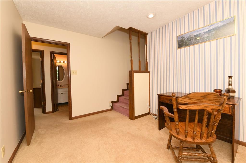 8709 Fox Ridge Lane Indianapolis, IN 46256 - Photo 26 of 36 Gallery Image 26