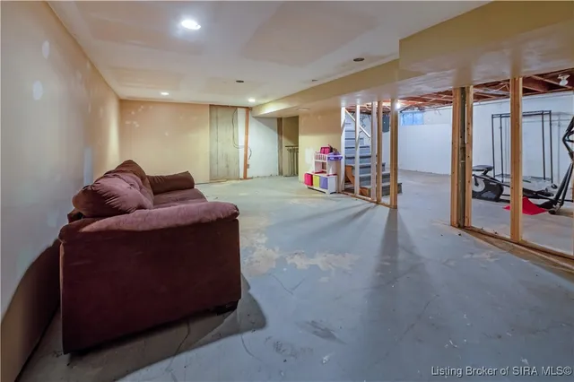 $210,000 | 212 Village Pine Drive, New Albany, IN 47150