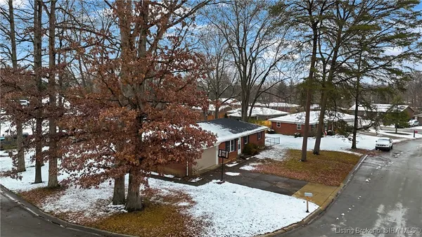 $225,000 | 212 Village Pine Drive, New Albany, IN 47150