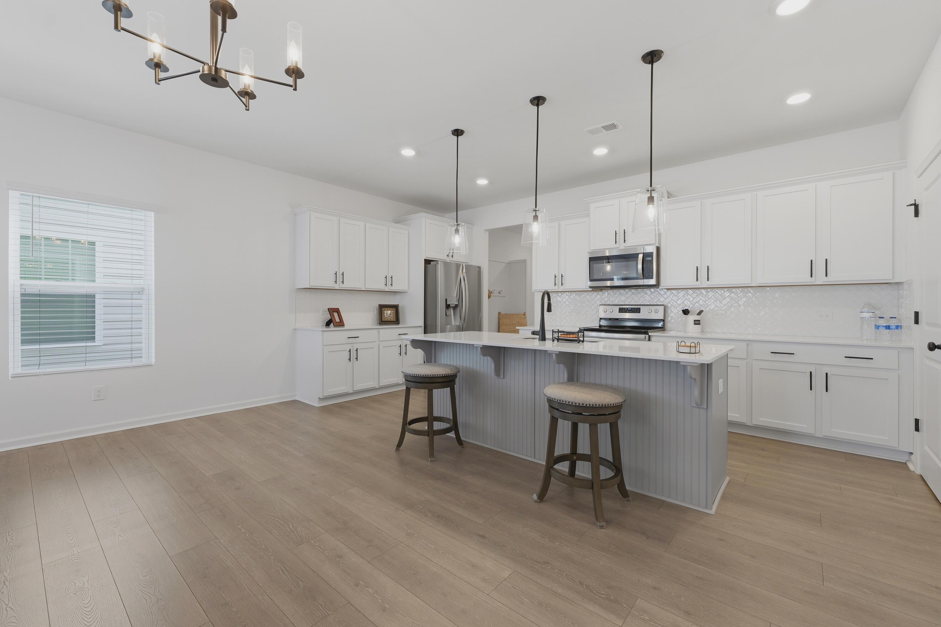 290 Surfbird Road Summerville, SC 29486 - Photo 5 of 27 020_P1008278