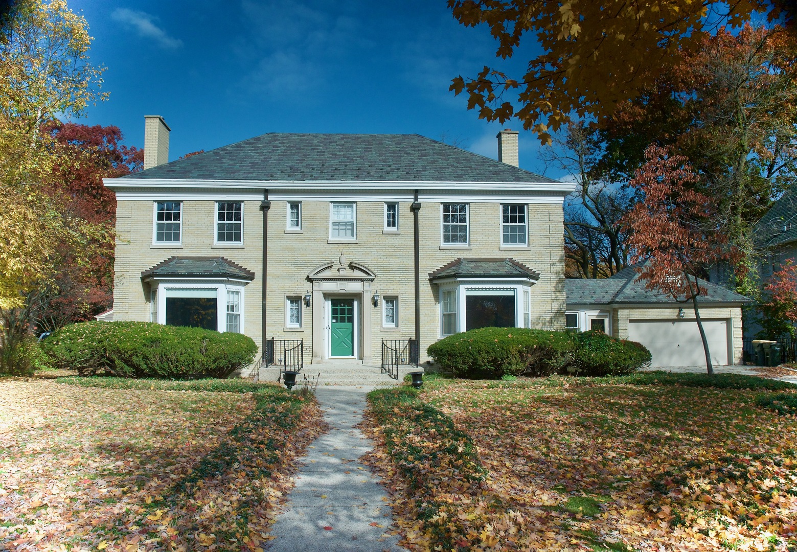 372 Fairbank Road Riverside, IL 60546 - Photo 1 of 1 front view of a house