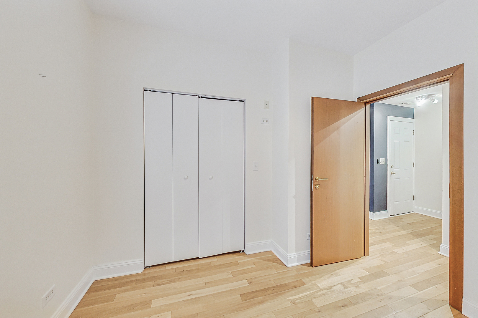 7321 North Paulina Street, Unit 2 Chicago, IL 60626 - Photo 19 of 27 a view of empty room