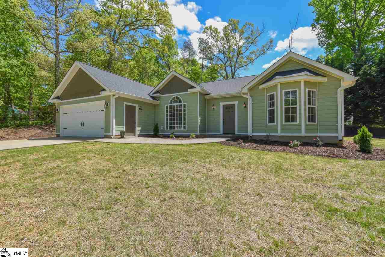31 Birch Tree Road Greer, SC 29651 - Photo 2 of 35
