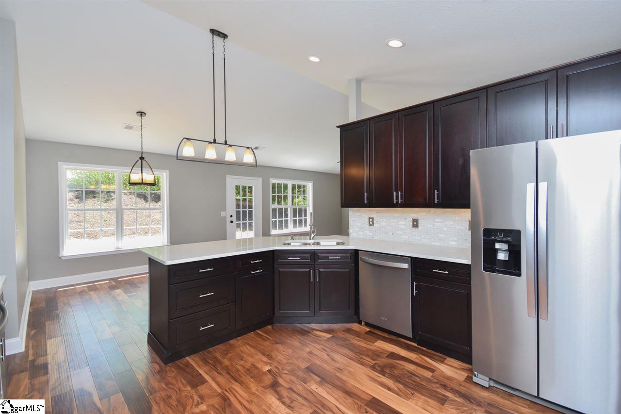 31 Birch Tree Road Greer, SC 29651 - Photo 11 of 35