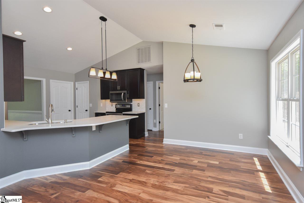 31 Birch Tree Road Greer, SC 29651 - Photo 13 of 35