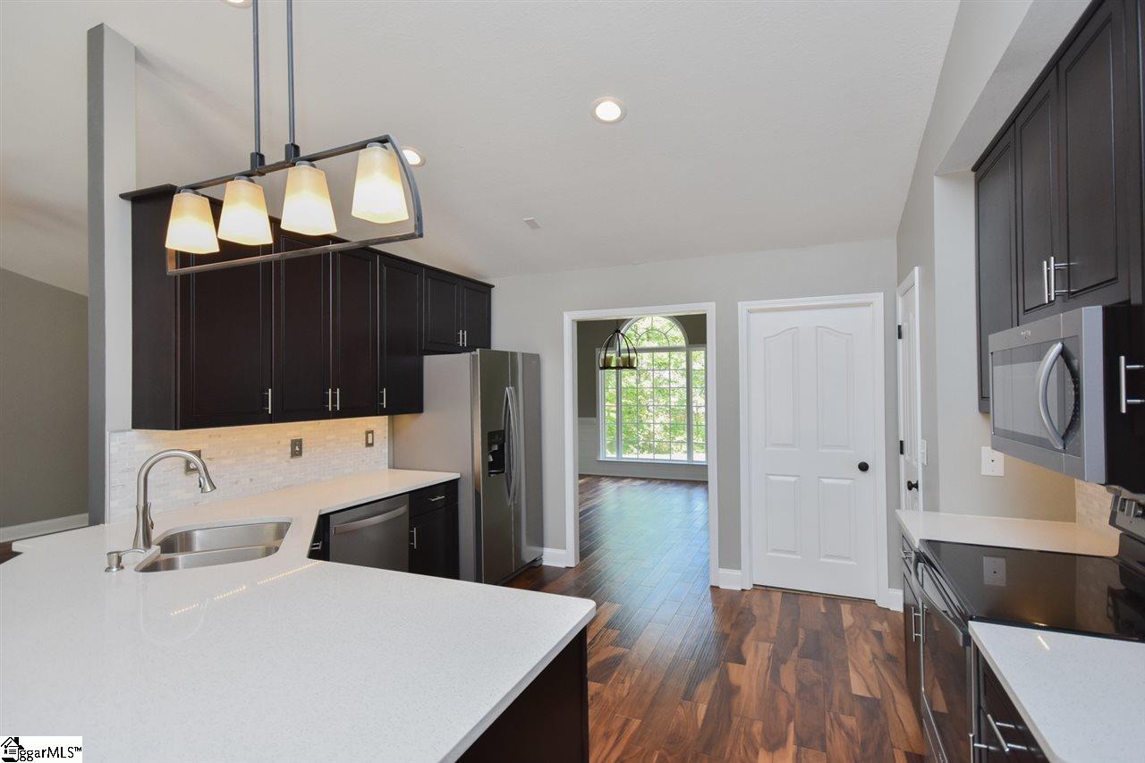 31 Birch Tree Road Greer, SC 29651 - Photo 10 of 35