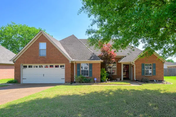 $284,000 | 2966 Lauren Drive, Bartlett, TN 38133