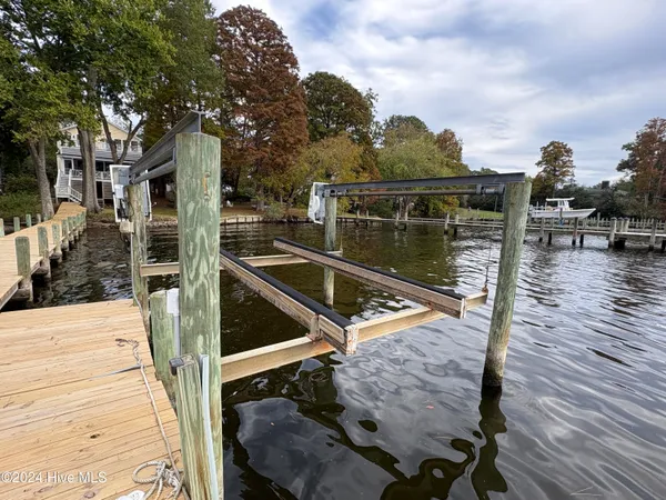 $895,000 | 107 South Main Street, Bath, NC 27808