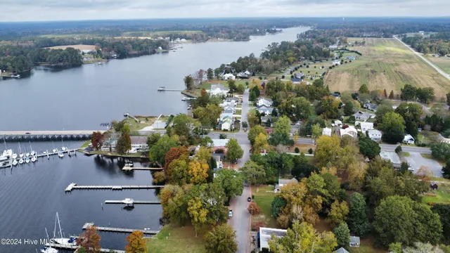 $895,000 | 107 South Main Street, Bath, NC 27808