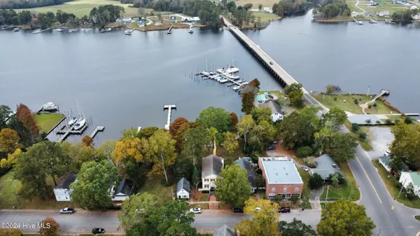 $895,000 | 107 South Main Street, Bath, NC 27808