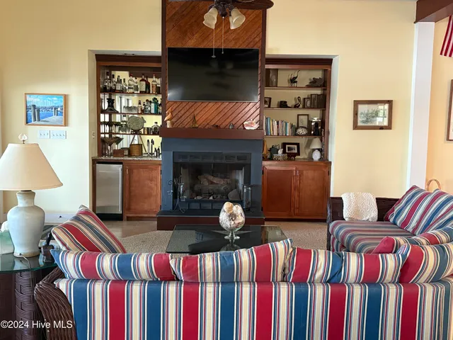 $895,000 | 107 South Main Street, Bath, NC 27808