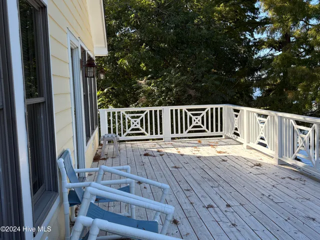 $895,000 | 107 South Main Street, Bath, NC 27808