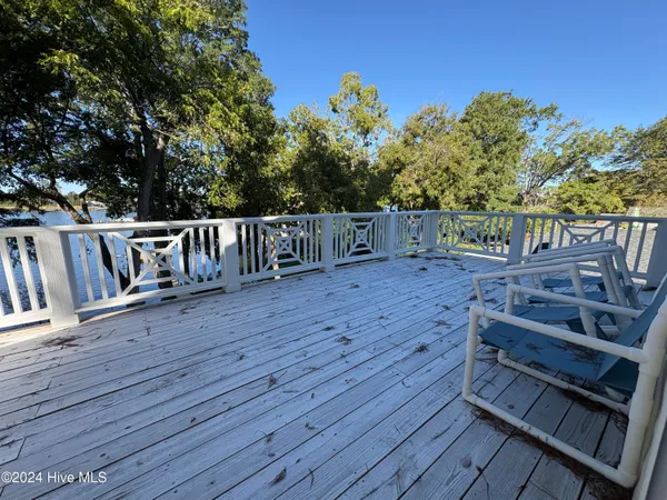 $895,000 | 107 South Main Street, Bath, NC 27808