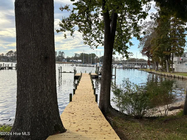 $895,000 | 107 South Main Street, Bath, NC 27808