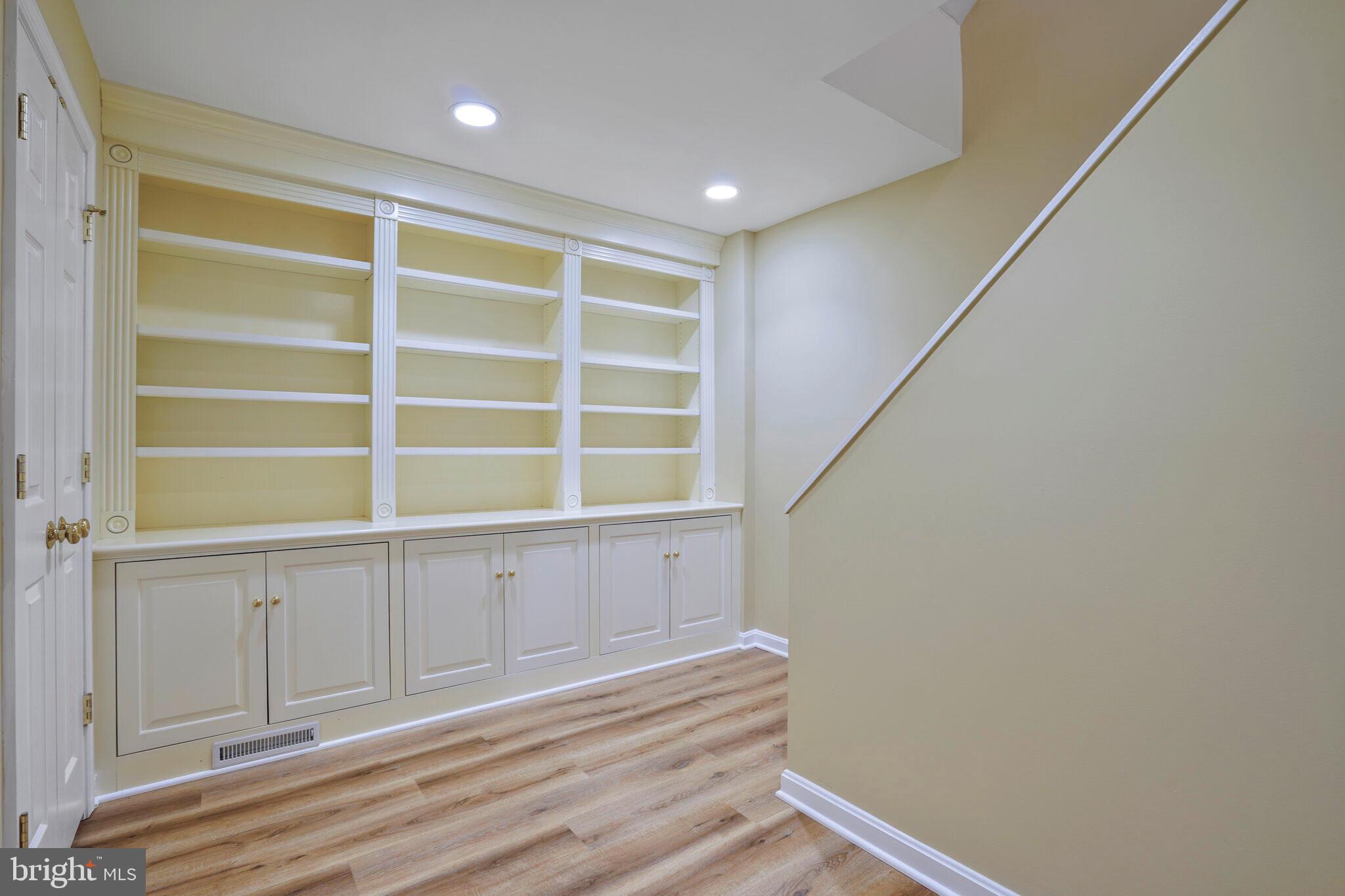 4578 Kieland Ridge Road Fairfax, VA 22030 - Photo 36 of 59 Gallery Image 36