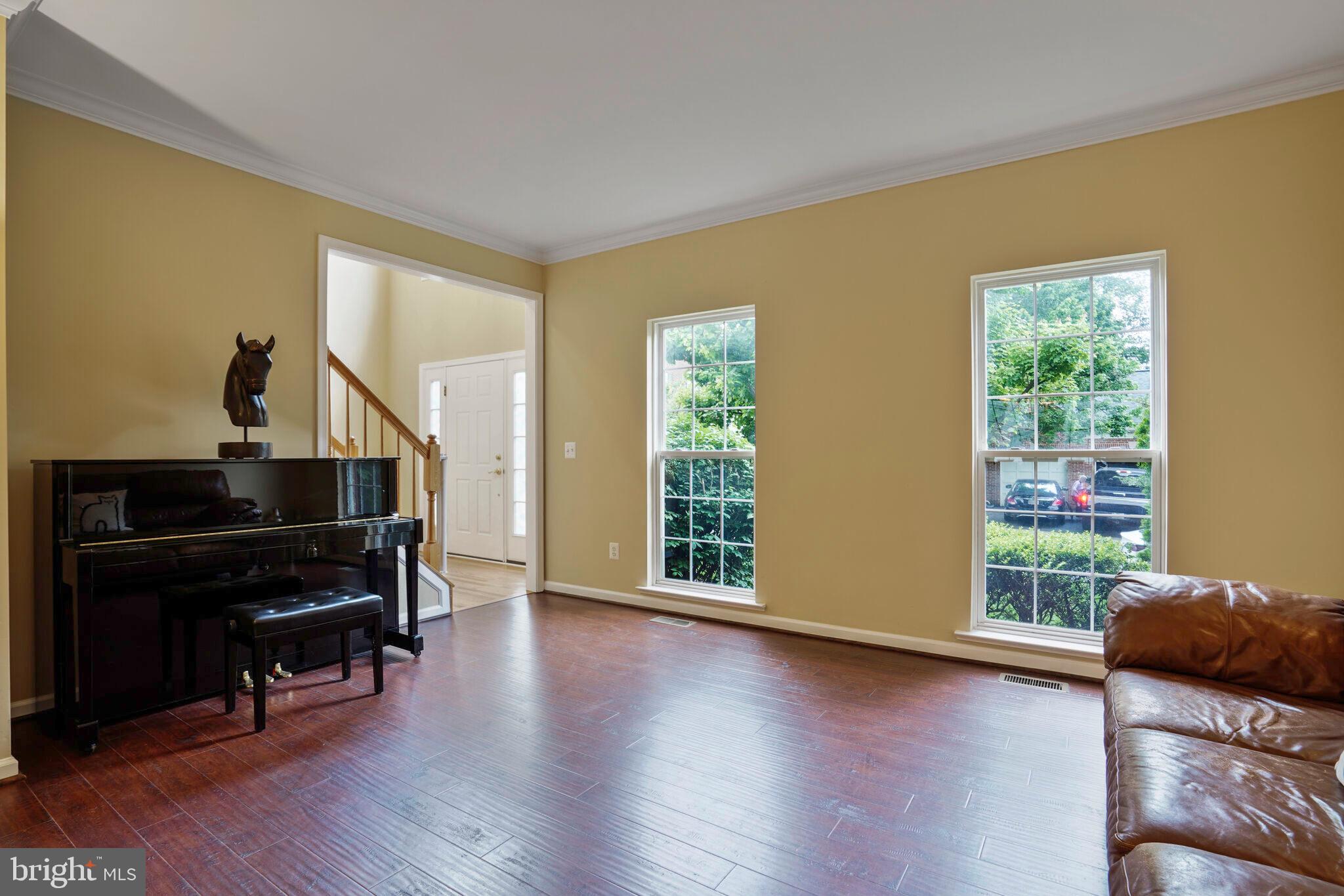 4578 Kieland Ridge Road Fairfax, VA 22030 - Photo 4 of 59 Gallery Image 4