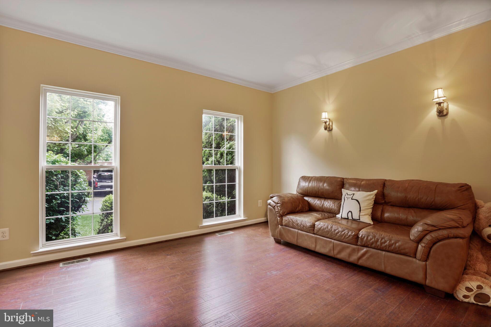 4578 Kieland Ridge Road Fairfax, VA 22030 - Photo 9 of 59 Gallery Image 9