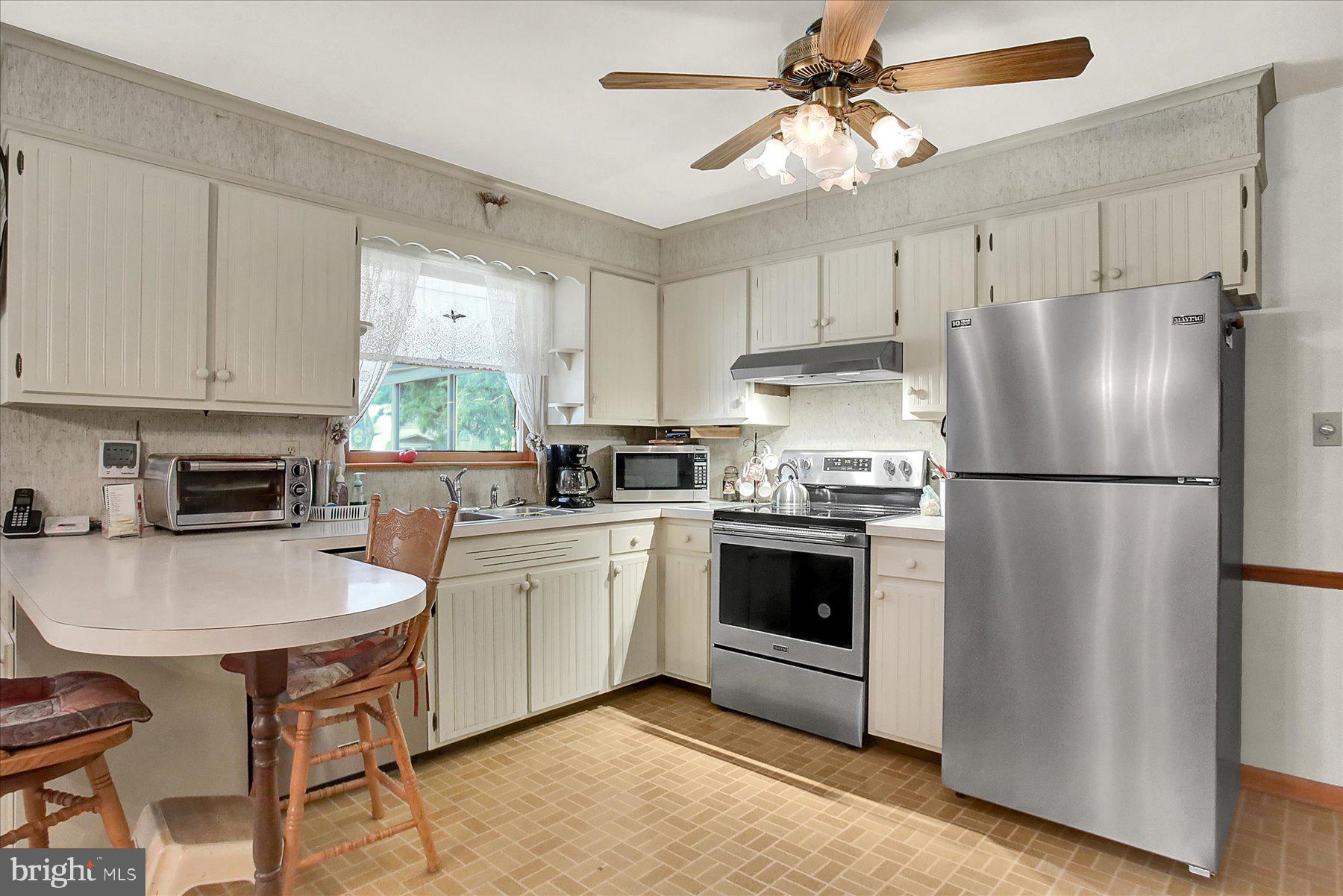 900 Snyder Hill Road Lititz, PA 17543 - Photo 14 of 27