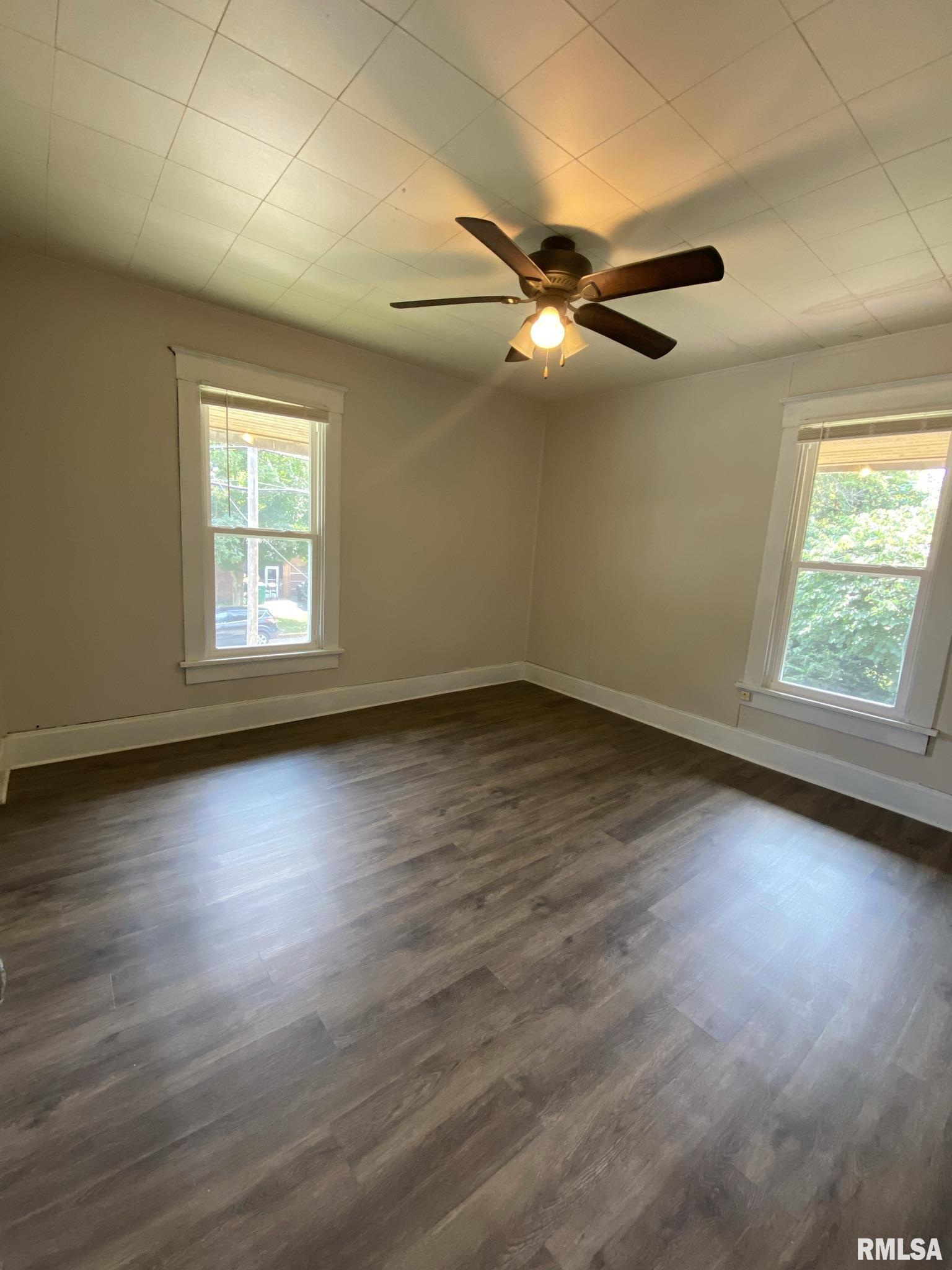 405 West Murray Street Macomb, IL 61455 - Photo 15 of 24